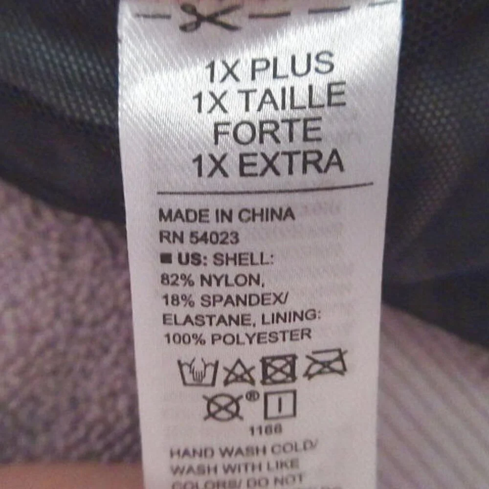 Old Navy Secret Smooth UPF Swimsuit Size 1X One Piece Underwire Wrap Front NWT